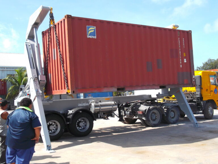 Container moving with Steelbro 45 tonne sidelifter