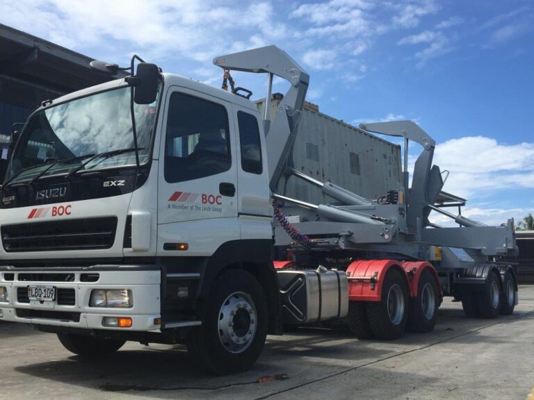 Container sideloader - Steelbro sidelifters