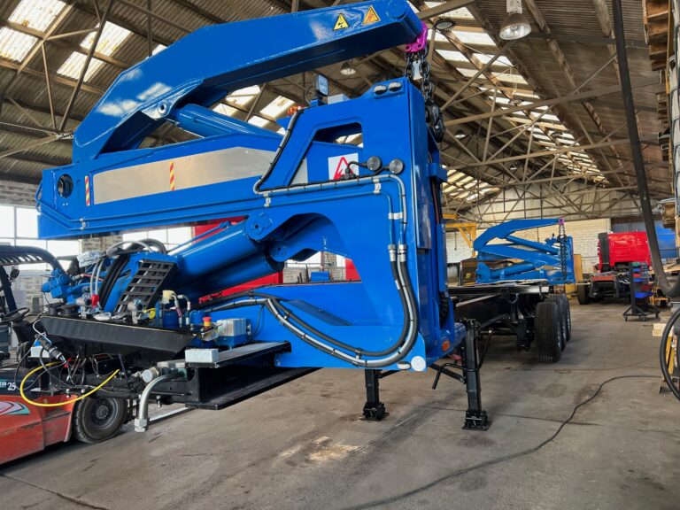 36 tonne sidelifter - Swinglift for container movement