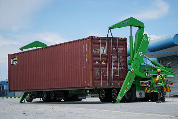 Lighten heavy loads with Steelbro sidelifters for container movement