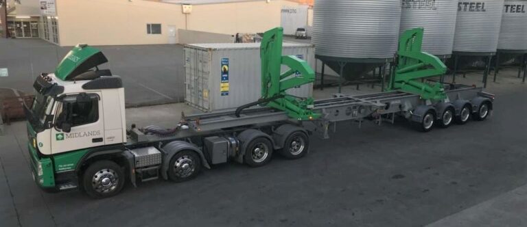 Steelbro sidelifters - container moving equipment